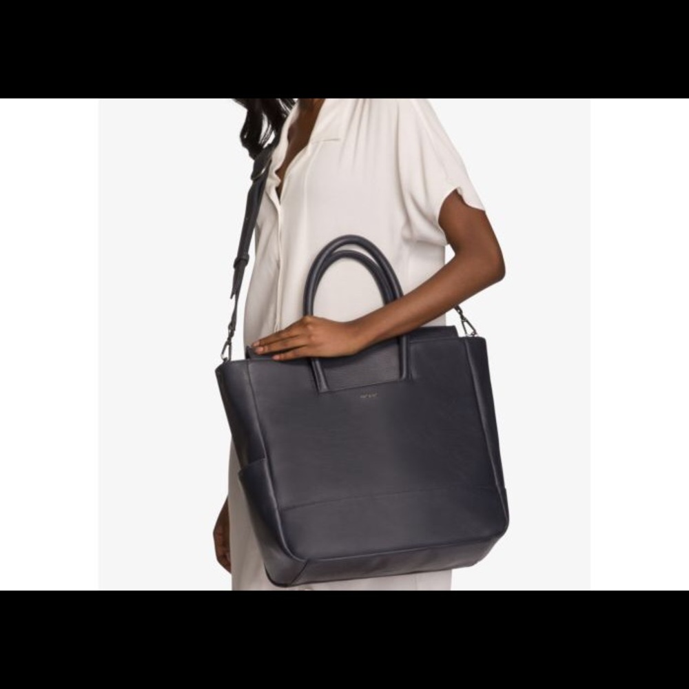 Matt & Nat shoulder tote bag with strap